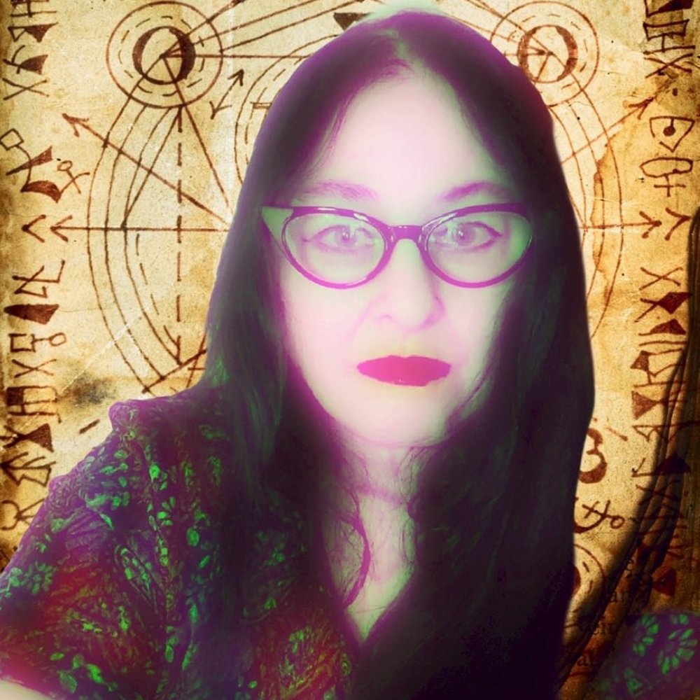 Meet your Posher, Vivian